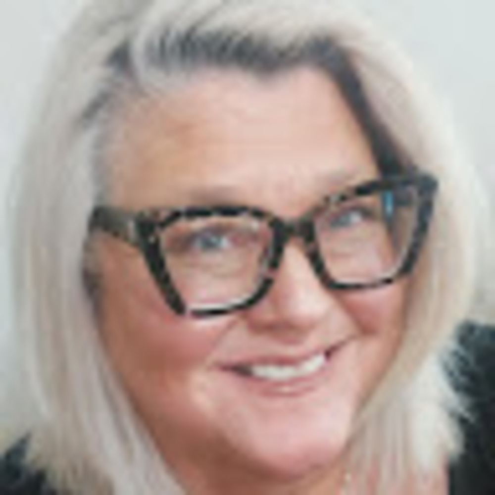 Meet your Posher, Darcy